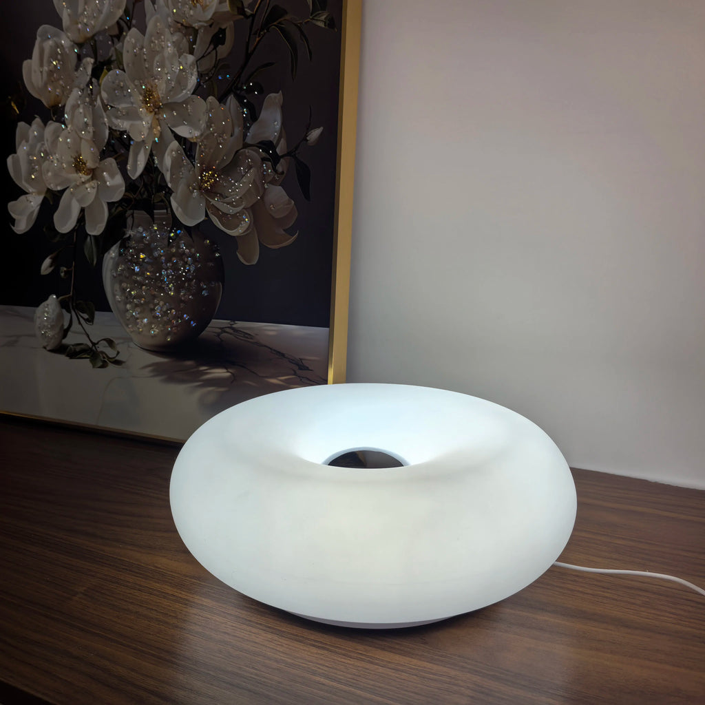 Bauhaus table lamp USB plug bedroom bedside lamp (Not glass）